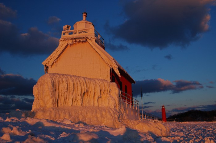 Grand Haven Lighthouse Winter