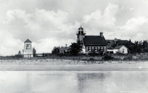 Little Traverse Light (Harbor Point Lighthouse)
