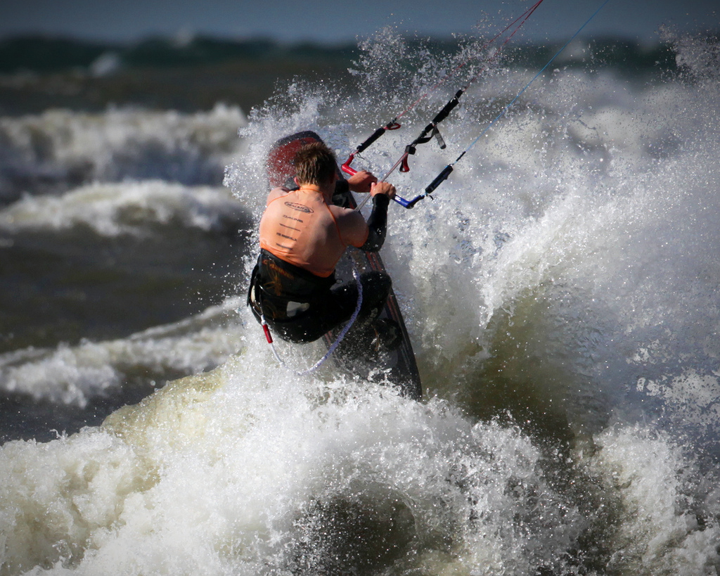 Kitesurfer in Michigan Surf