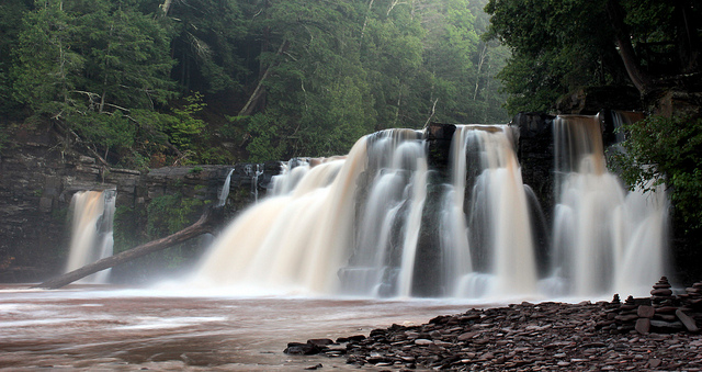 Manabezo Falls.