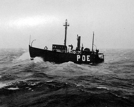 Poe Reef Lightship