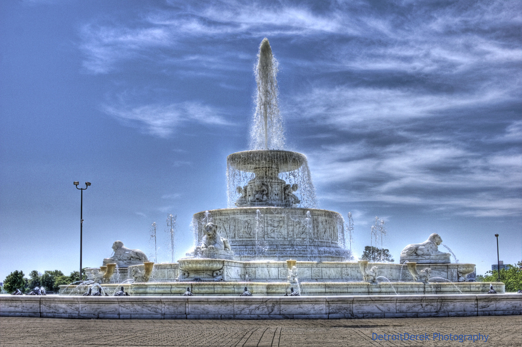 A Cheat, A Liar, a Cad, But A Damn Fine Fountain, photo by Derek Farr