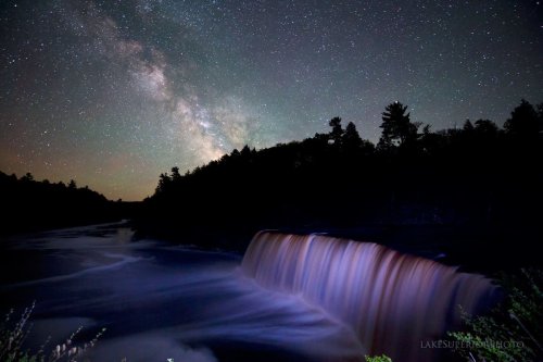 Tahquamenon Falls by LakeSuperiorPhoto