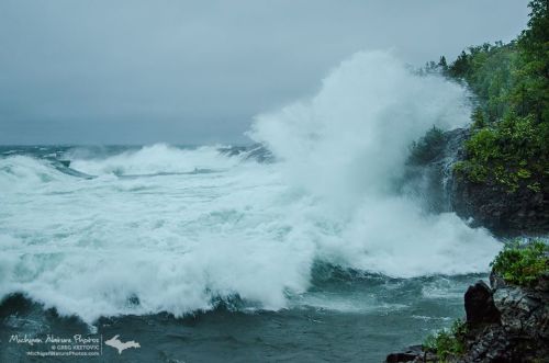 Lake Superior Wave Explosion