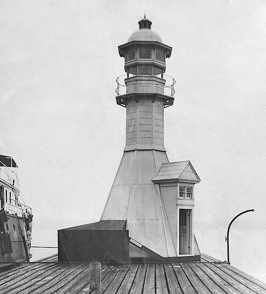 Petoskey Pierhead Lighthouse 1913