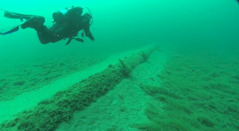 enbridge-pipeline-under-straits-of-mackinac