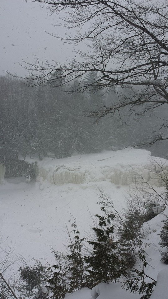 Frozen Tahquamenon Falls