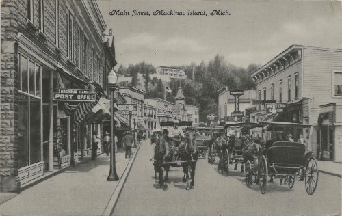 Mainstreet Mackinac Island 1930s