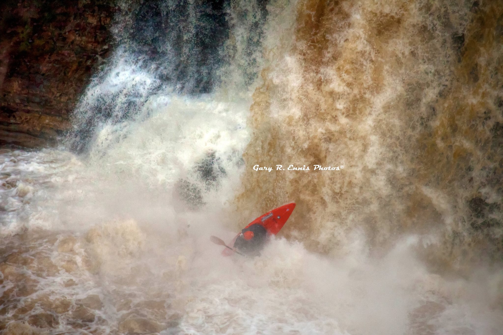 Into the Falls Marcelo Galizio a