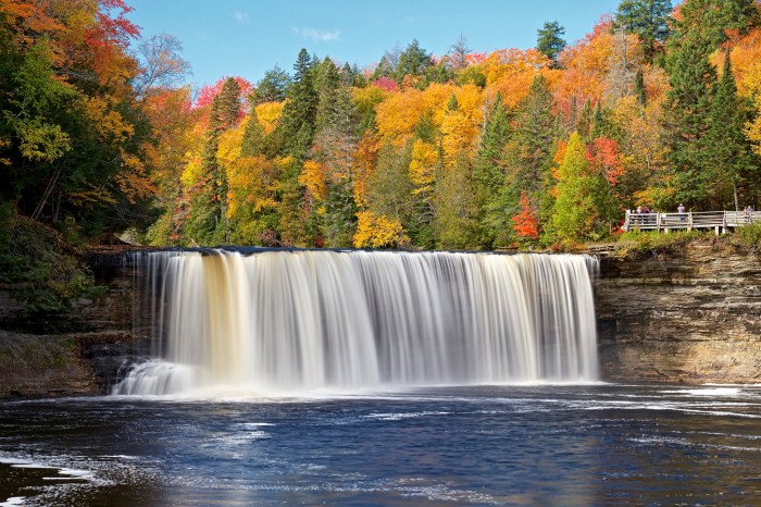 Tahquamenon Falls fall 2015
