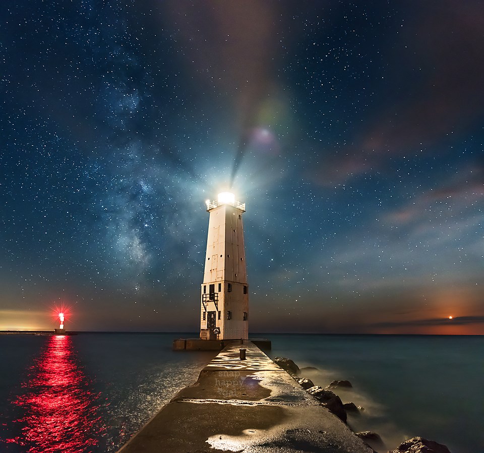 Sometimes the the stars align Frankfort Lighthouse