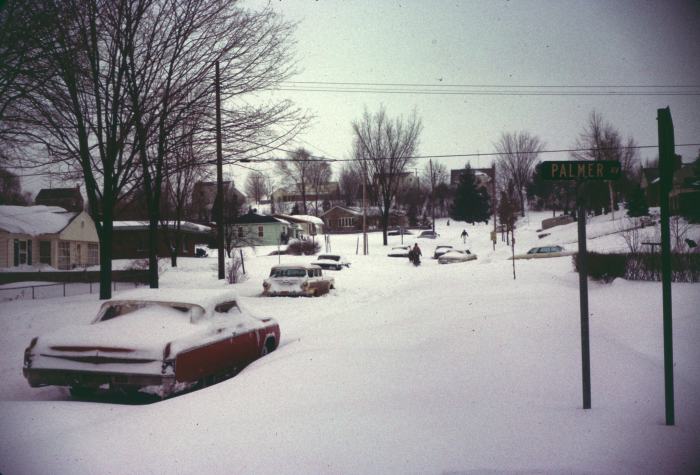 march-street-hill-kalamazoo-january-blizzard