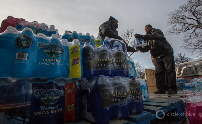 Distributing Water in Flint (2016) by J Carl Ganter / Circle of Blue