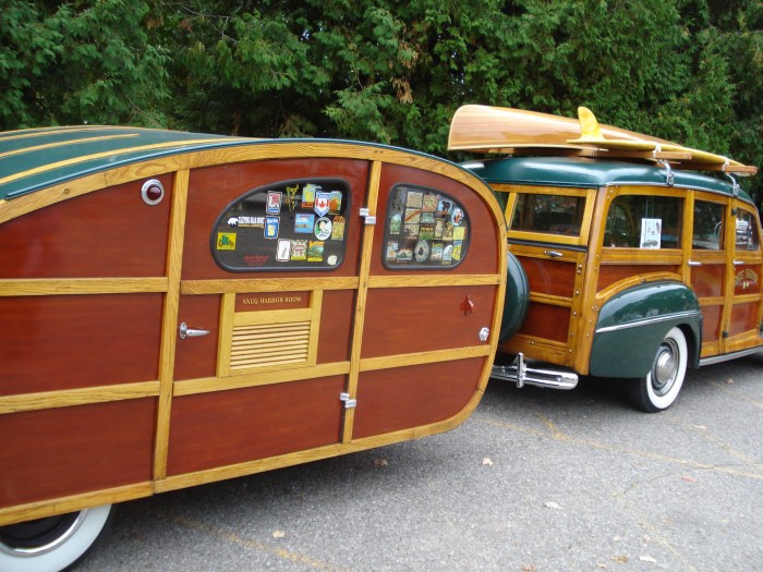 When Hobbits ran Detroit by Andrew McFarlane