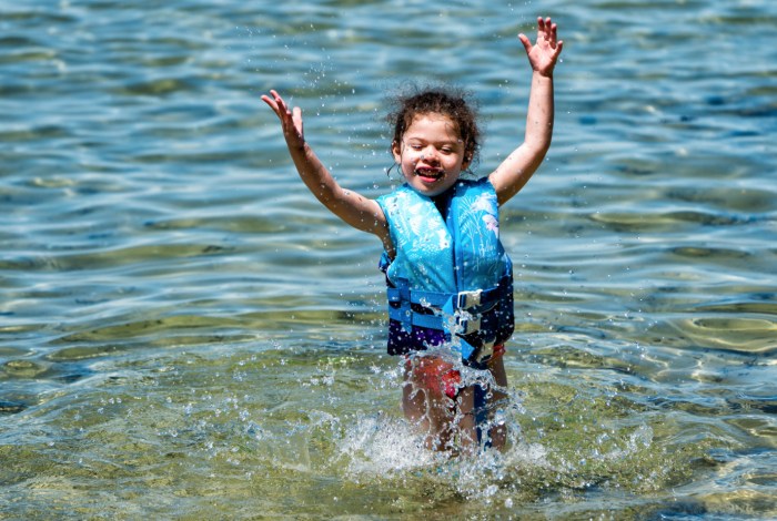 Splash by Charles Bonham