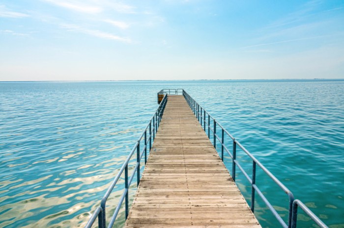 Great Lakes Morning by Emanuel Dragoi