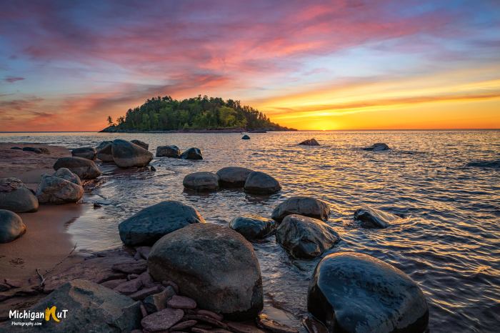 Daybreak at Presque Isle by Michigan Nut Photography