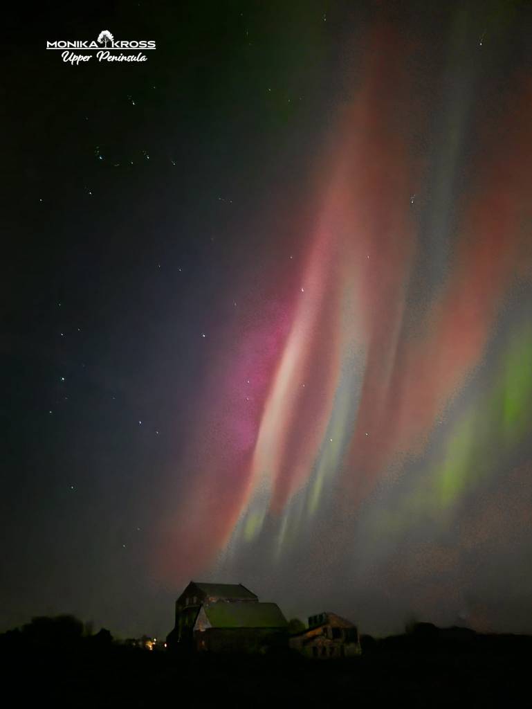 Northern Lights: Phone Edition by Monika Kross