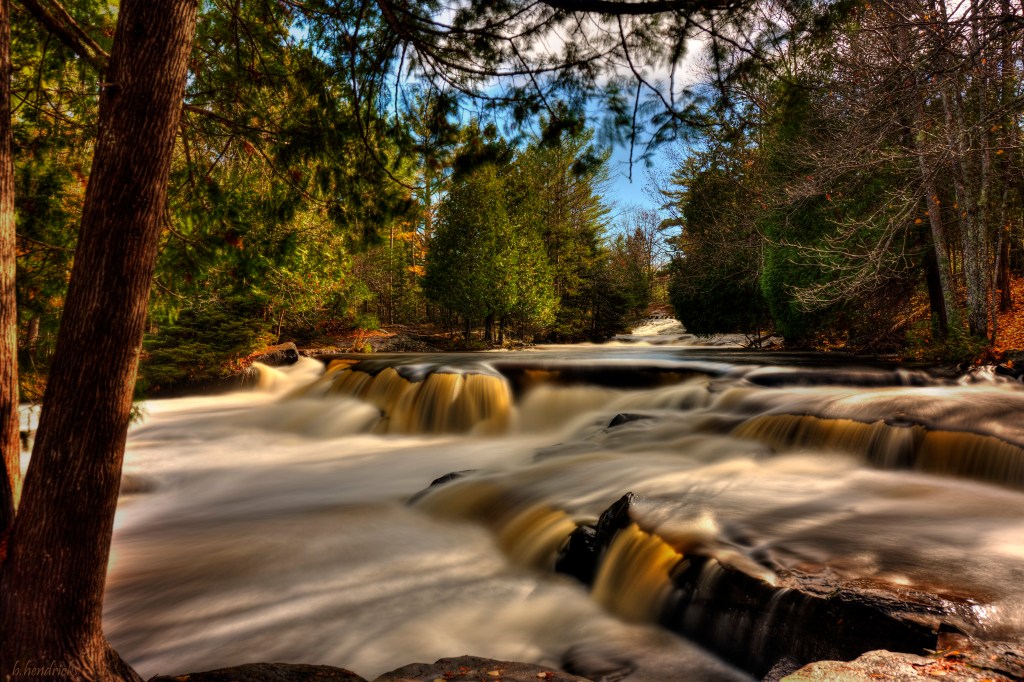Upper Bond Falls by Bill Hendricks