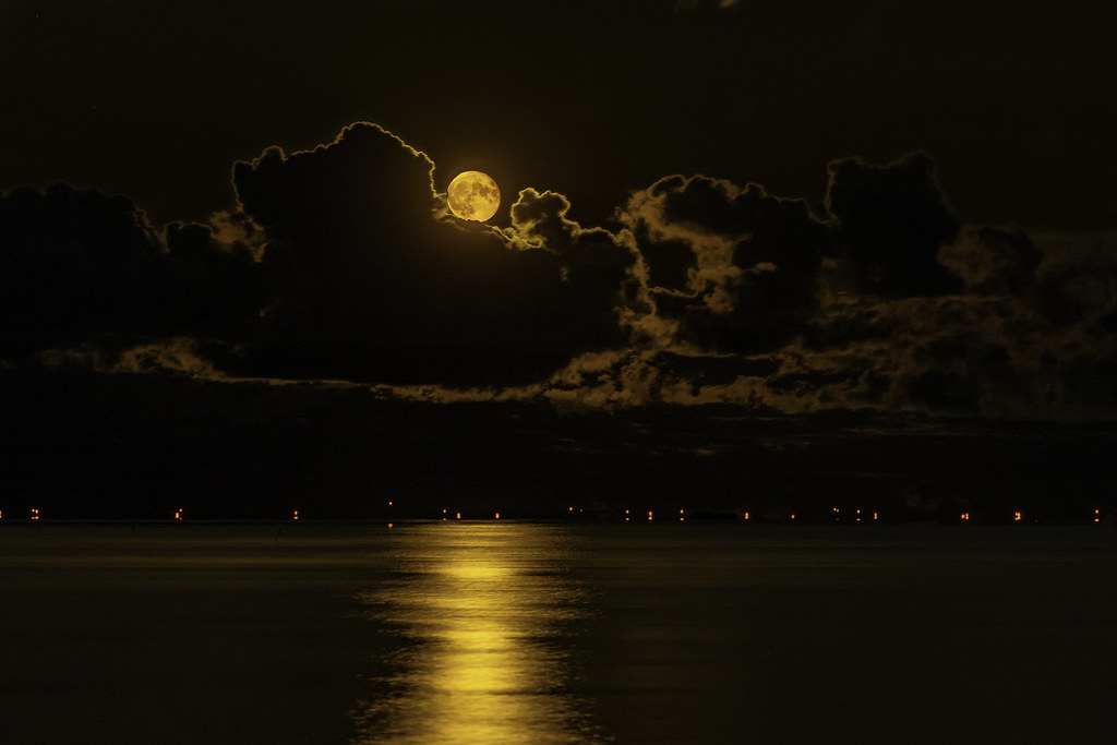 Lake Huron Moonshine by kare hav