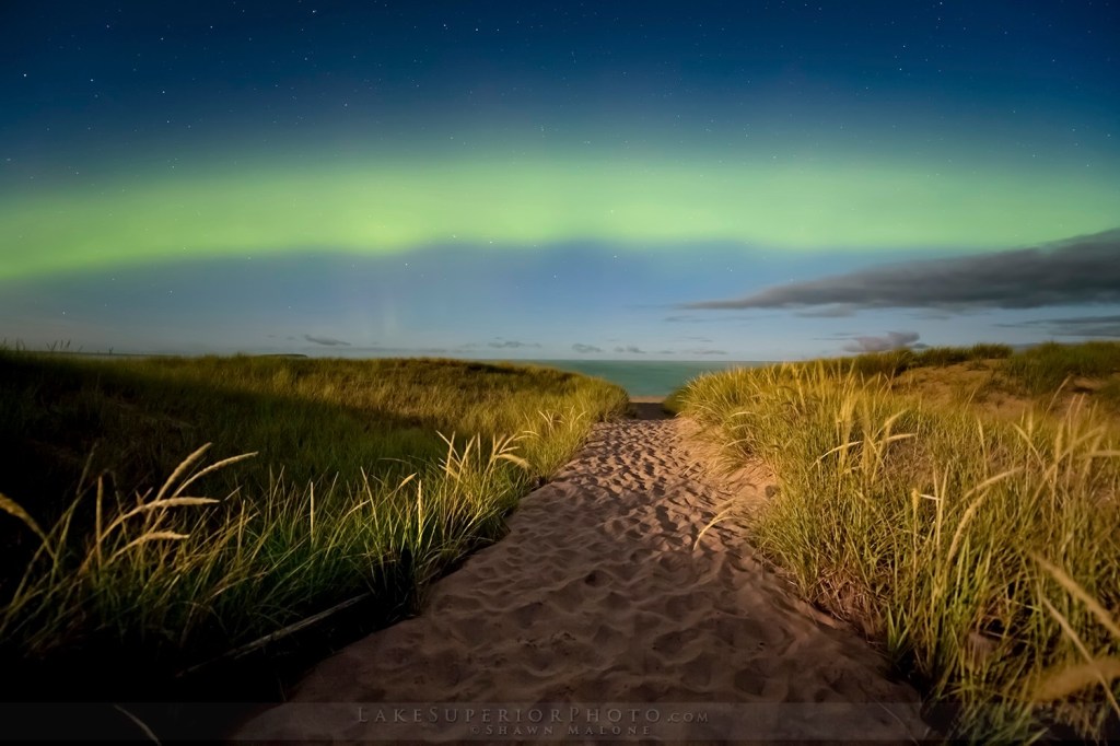 Barefoot Aurora by Lake Superior Photo